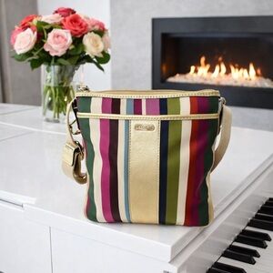 Coach Legacy Vintage North/South Swingpack Crossbody .